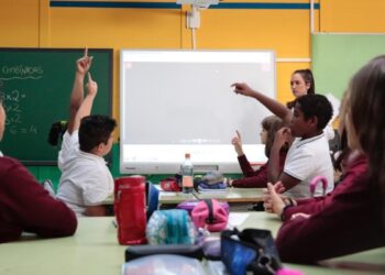 La inversión en el programa de libros ACCEDE en la Comunidad de Madrid aumentará un 34% para el curso 2026/27.