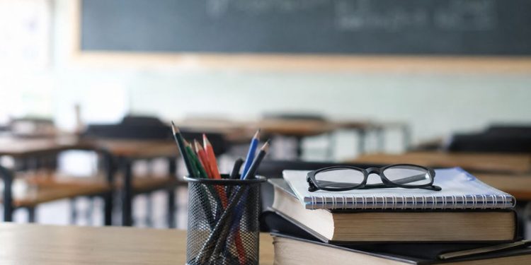 La primera asignación extraordinaria de Maestros cubre 12 vacantes en cinco centros públicos del Corredor del Henares
