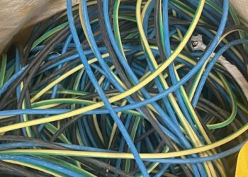 Detenido en Coslada tras saltar la valla de una obra con varias decenas de cables eléctricos