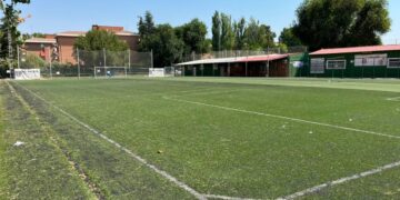 Alcalá invertirá 450.000 euros en renovar el césped artificial de dos campos municipales de fútbol