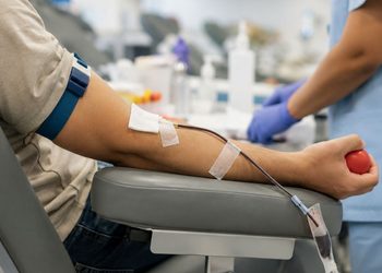 Madrid pide donaciones urgentes de sangre de los grupos 0+, AB- y B- por la caída de reservas