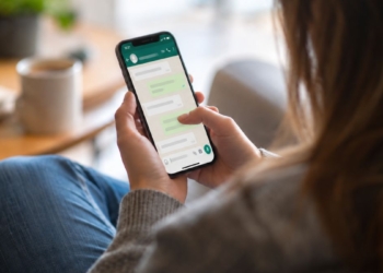 Una nueva estafa detectada en Guadalajara suplanta contactos reales de WhatsApp para pedir transferencias urgentes