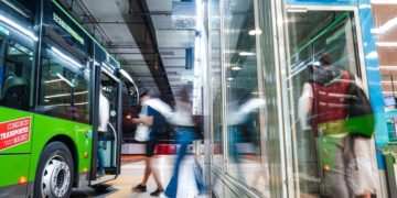 Madrid prepara un nuevo centro para anticipar incidencias y mejorar la información en autobuses, Metro y otros transportes
