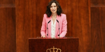 Los docentes públicos de Madrid podrán sumar hasta 350 euros al mes mediante una nueva carrera profesional
