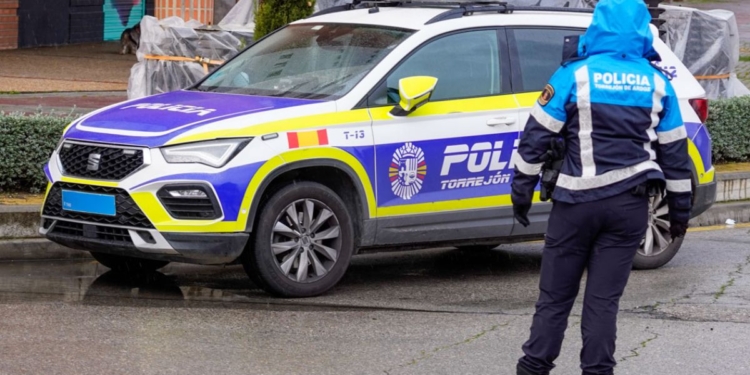 Detenido en Torrejón tras el hurto de una mochila con móviles y material profesional valorado en más de 1.500 euros 1 Detenido en Torrejón tras el hurto de una mochila con móviles y material profesional valorado en más de 1.500 euros