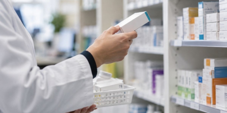 El nuevo copago farmacéutico empezará a aplicarse por completo entre octubre y noviembre con nuevos límites según la renta