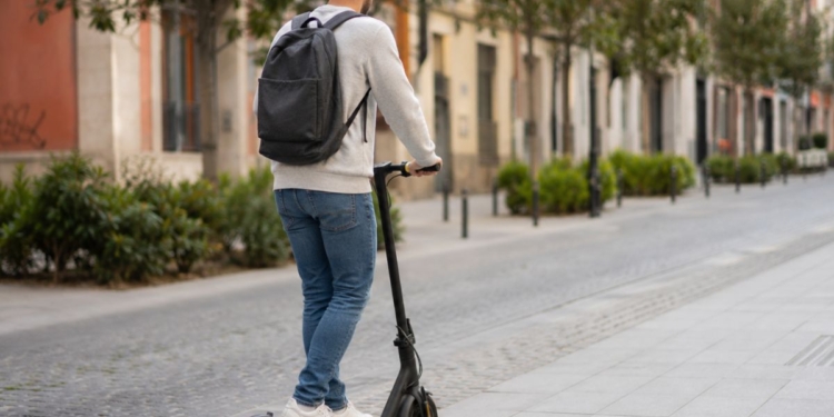 Torrejón fija multas de hasta 800 euros para los patinetes sin registro, identificación o seguro obligatorio