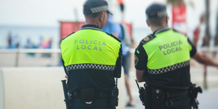 Cuarenta nuevos chalecos antibalas reforzarán el equipamiento de la Policía Local de Alcalá con una inversión de 40.000 euros