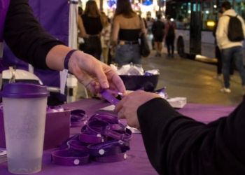 Azuqueca repartirá 2.000 pulseras detectoras de drogas y activa rutas seguras durante sus fiestas