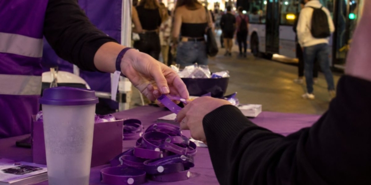 Azuqueca repartirá 2.000 pulseras detectoras de drogas y activa rutas seguras durante sus fiestas 1 Azuqueca repartirá 2.000 pulseras detectoras de drogas y activa rutas seguras durante sus fiestas