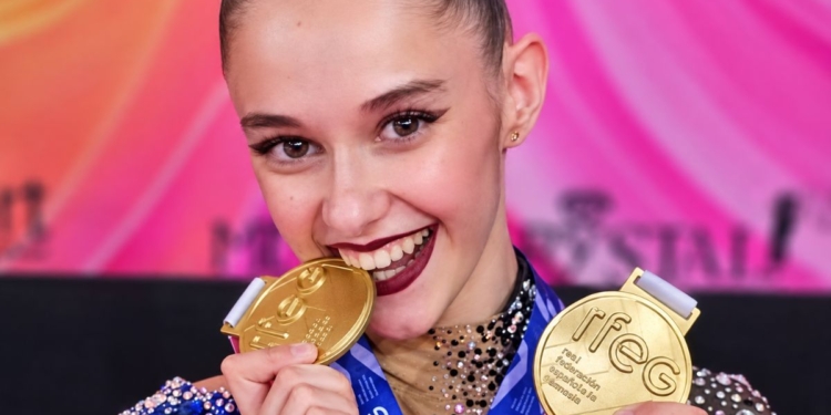 Sara Pierna, del CGRD San Fernando, entra en el conjunto júnior de la selección española de gimnasia rítmica 1 Sara Pierna, del CGRD San Fernando, entra en el conjunto júnior de la selección española de gimnasia rítmica