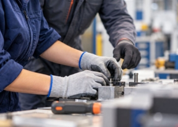 Los desempleados podrán formarse con contrato y al menos el 60% deberá conseguir después un empleo indefinido