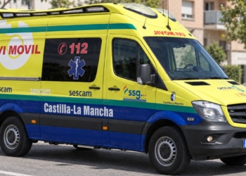 Un herido trasladado en UVI tras un accidente de tráfico en el centro de Guadalajara
