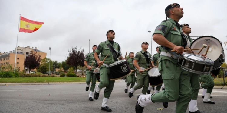 Paracuellos acoge este domingo una jornada con vehículos militares, exhibiciones caninas e izado de bandera 1 Paracuellos acoge este domingo una jornada con vehículos militares, exhibiciones caninas e izado de bandera
