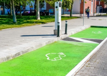 Torrejón cambia la aplicación para usar sus 22 puntos municipales de recarga eléctrica