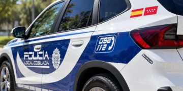 Una grabación permite a la Policía Local de Coslada identificar al responsable de un vertido ilegal de escombros