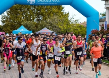 Más de 200 deportistas participan este sábado en el II Duatlón Popular de Torrejón de Ardoz en Parque Europa