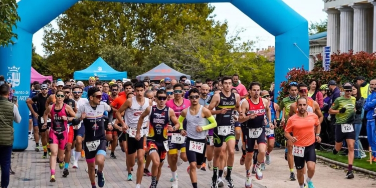 Más de 200 deportistas participan este sábado en el II Duatlón Popular de Torrejón de Ardoz en Parque Europa