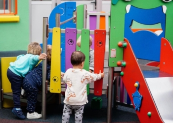 Publicada la resolución de las becas de Infantil de hasta 3.113 euros: así pueden consultar las familias su solicitud