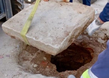 Un hallazgo arqueológico romano obliga a modificar las obras de la plaza de los Santos Niños en Alcalá