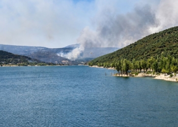 Refuerzan la vigilancia del agua de Alcalá, Azuqueca y Guadalajara ante el riesgo de cenizas del incendio de La Mierla
