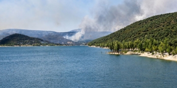 Refuerzan la vigilancia del agua de Alcalá, Azuqueca y Guadalajara ante el riesgo de cenizas del incendio de La Mierla