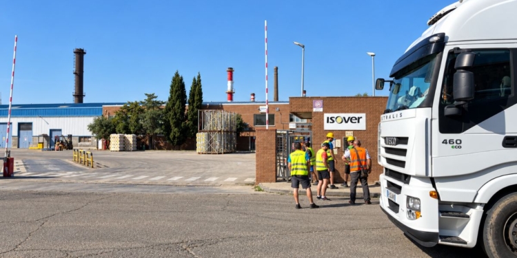 Los paros en Isover Azuqueca suben a tres horas por turno mientras continúa bloqueado el nuevo convenio
