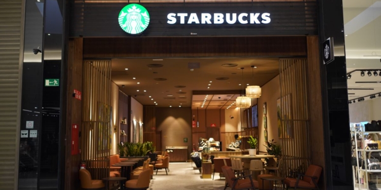 Starbucks abre su primera cafetería en Torrejón de Ardoz: así es el nuevo local de Parque Corredor